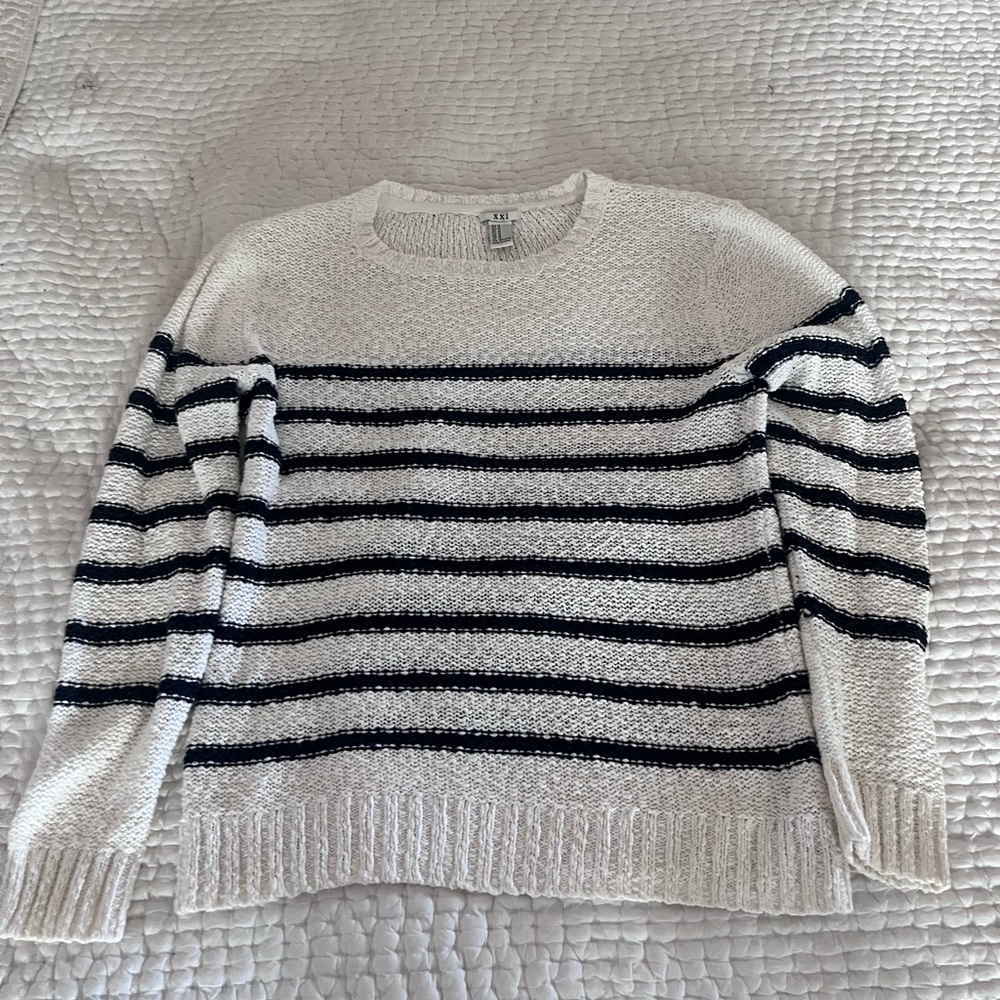 Women's Striped Sweater - White and Black
